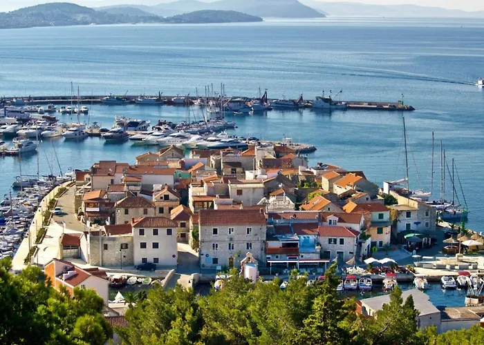 In With Balcony, Air Conditioning, Wifi 4826-1 *