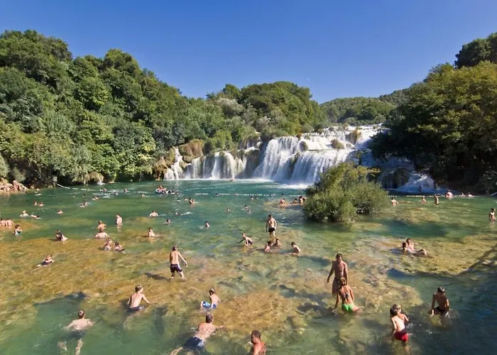 In With Balcony, Air Conditioning, Wifi 4826-1 Gostinjska kuća *