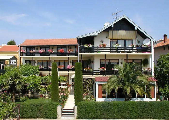 Πανσιόν In With Balcony, Air Conditioning, Wifi 4826-1