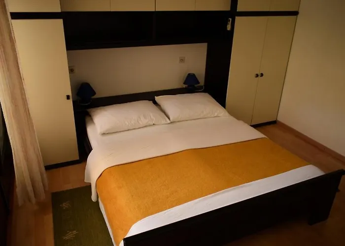 In With Balcony, Air Conditioning, Wifi 4826-1